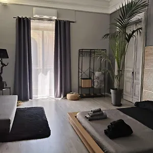 molo-di-levante.taorminaitalyhotels.com/